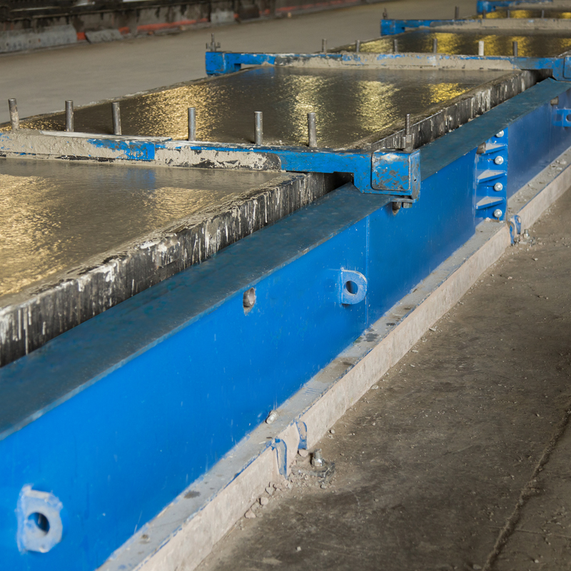 manufacturing prestressed wall panels